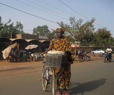 3.Ouagadougou_AmbCistellaCompra_LdiaVilalta_web_copy
